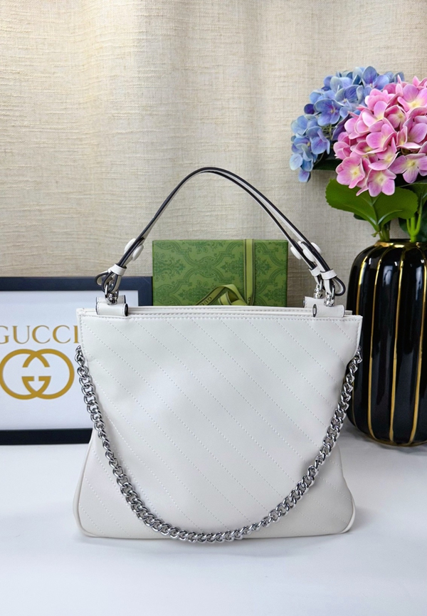 激安グッチバッグコピー側面デザイン